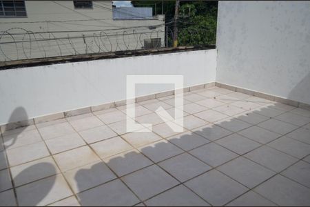 Casa à venda com 180m², 3 quartos e 2 vagasVaranda