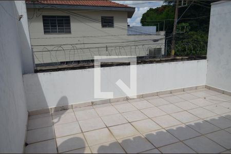 Casa à venda com 180m², 3 quartos e 2 vagasVaranda