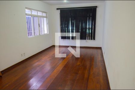 Sala de casa à venda com 3 quartos, 180m² em Rio Pequeno, São Paulo