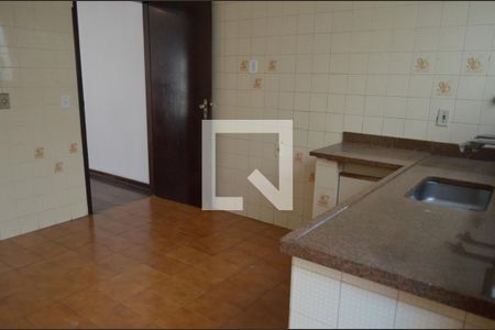 Casa à venda com 180m², 3 quartos e 2 vagasCozinha