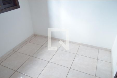Casa à venda com 180m², 3 quartos e 2 vagasQuarto 3