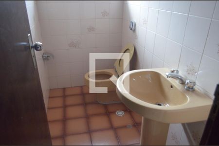 Casa à venda com 180m², 3 quartos e 2 vagasBanheiro 3