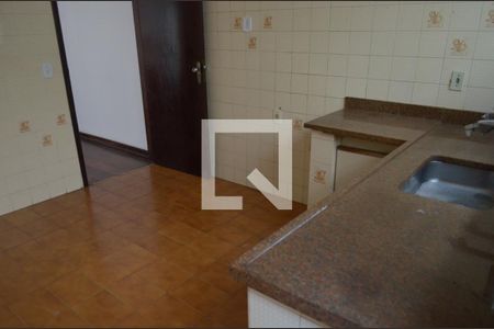 Casa à venda com 180m², 3 quartos e 2 vagasCozinha