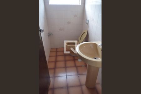 Casa à venda com 180m², 3 quartos e 2 vagasBanheiro 3