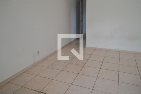 Casa à venda com 180m², 3 quartos e 2 vagasSuíte