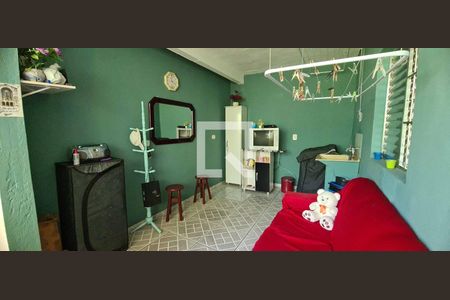 Casa à venda com 241m², 3 quartos e 1 vaga Casa à venda com 241m², 3 quartos e 1 vagaÁrea de Serviço