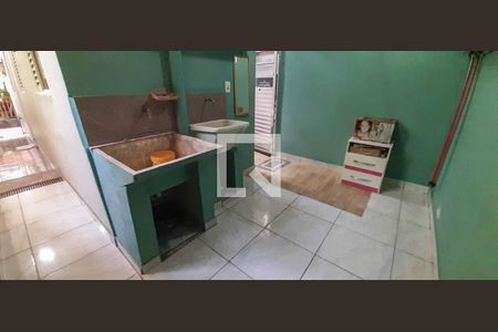 Casa à venda com 241m², 3 quartos e 1 vaga Casa à venda com 241m², 3 quartos e 1 vagaÁrea de Serviço