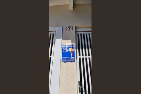 Casa à venda com 241m², 3 quartos e 1 vaga Casa à venda com 241m², 3 quartos e 1 vagaPlaquinha