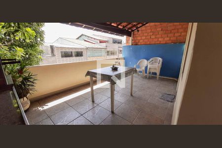 Casa à venda com 241m², 3 quartos e 1 vaga Casa à venda com 241m², 3 quartos e 1 vagaÁrea Externa