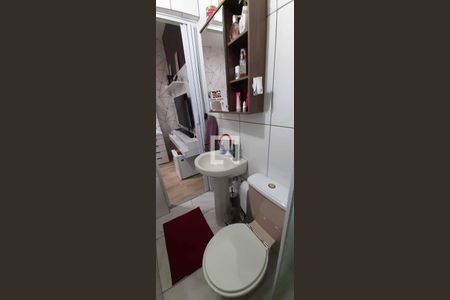 Casa à venda com 241m², 3 quartos e 1 vaga Casa à venda com 241m², 3 quartos e 1 vagaBanheiro Suíte fundos