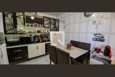 Casa à venda com 241m², 3 quartos e 1 vaga Casa à venda com 241m², 3 quartos e 1 vagaCozinha