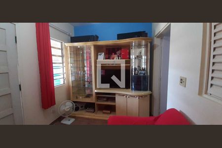 Casa à venda com 241m², 3 quartos e 1 vaga Casa à venda com 241m², 3 quartos e 1 vagaSala casa 2