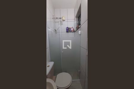 Casa à venda com 241m², 3 quartos e 1 vaga Casa à venda com 241m², 3 quartos e 1 vagaBanheiro Suíte fundos