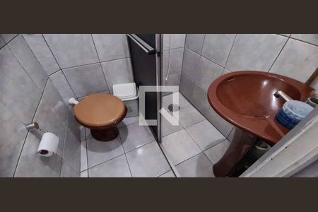 Casa à venda com 241m², 3 quartos e 1 vaga Casa à venda com 241m², 3 quartos e 1 vagaBanheiro do Quarto 2