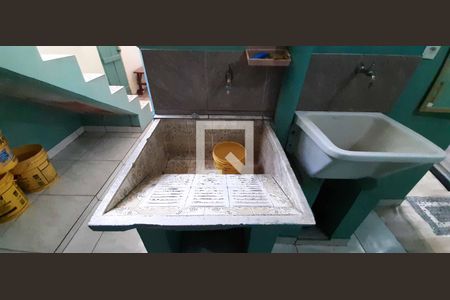 Casa à venda com 241m², 3 quartos e 1 vaga Casa à venda com 241m², 3 quartos e 1 vagaÁrea de Serviço