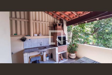 Casa à venda com 241m², 3 quartos e 1 vaga Casa à venda com 241m², 3 quartos e 1 vagaÁrea Externa