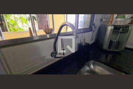 Casa à venda com 241m², 3 quartos e 1 vaga Casa à venda com 241m², 3 quartos e 1 vagaCozinha