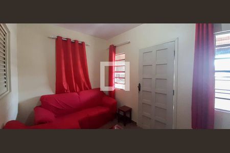 Casa à venda com 241m², 3 quartos e 1 vaga Casa à venda com 241m², 3 quartos e 1 vagaSala casa 2