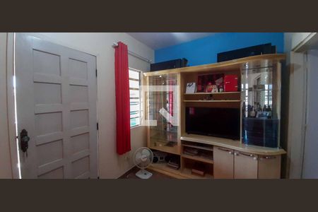 Casa à venda com 241m², 3 quartos e 1 vaga Casa à venda com 241m², 3 quartos e 1 vagaSala casa 2