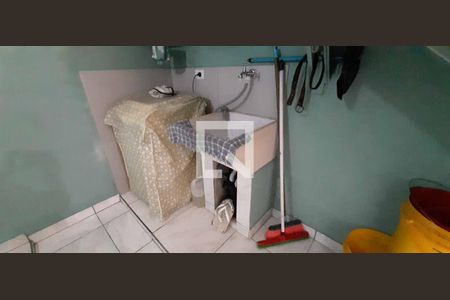 Casa à venda com 241m², 3 quartos e 1 vaga Casa à venda com 241m², 3 quartos e 1 vagaÁrea de Serviço