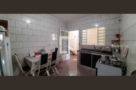 Casa à venda com 241m², 3 quartos e 1 vaga Casa à venda com 241m², 3 quartos e 1 vagaCozinha casa 2