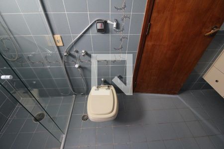 Apartamento à venda com 195m², 4 quartos e 3 vagasQuarto 2 - Banheiro