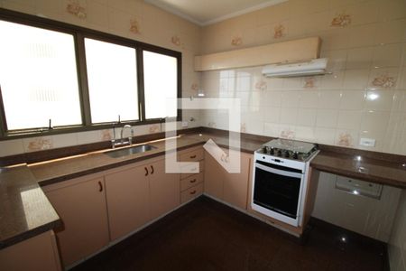 Apartamento à venda com 195m², 4 quartos e 3 vagasCozinha