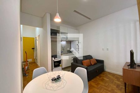 Sala/Quarto de kitnet/studio à venda com 1 quarto, 27m² em Flamengo, Rio de Janeiro