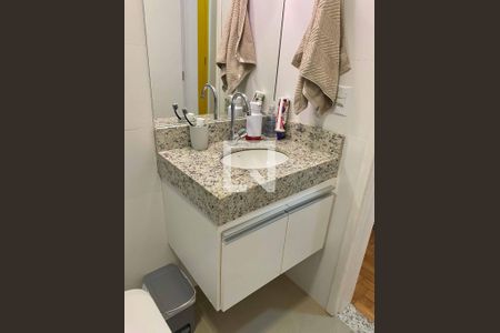 Banheiro de kitnet/studio à venda com 1 quarto, 27m² em Flamengo, Rio de Janeiro