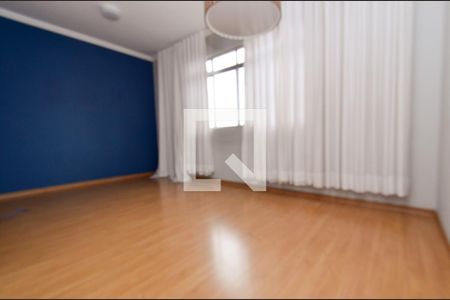 Sala de apartamento para alugar com 2 quartos, 70m² em Santa Tereza, Belo Horizonte