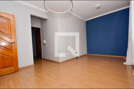 Sala de apartamento para alugar com 2 quartos, 70m² em Santa Tereza, Belo Horizonte