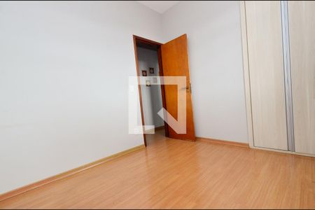 Quarto1 de apartamento para alugar com 2 quartos, 70m² em Santa Tereza, Belo Horizonte