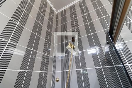 Casa à venda com 180m², 3 quartos e 2 vagasBanheiro da Suíte