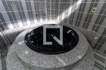 Casa à venda com 180m², 3 quartos e 2 vagasBanheiro da Suíte