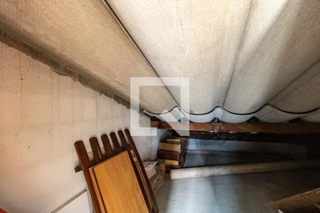 Casa à venda com 180m², 3 quartos e 2 vagasÁrea de Serviço