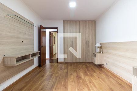 Casa à venda com 180m², 3 quartos e 2 vagasSuíte