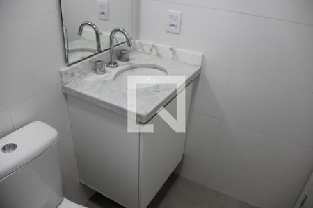 Apartamento para alugar com 71m², 2 quartos e 2 vagasBanheiro Social