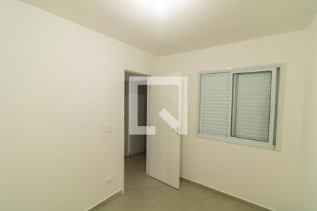 Quarto 1 de apartamento para alugar com 2 quartos, 40m² em Parque Paineiras, São Paulo