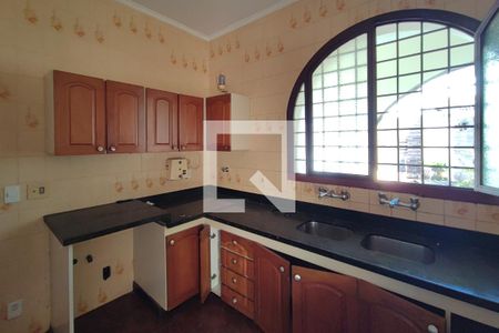 Casa de condomínio à venda com 600m², 6 quartos e 7 vagasCozinha