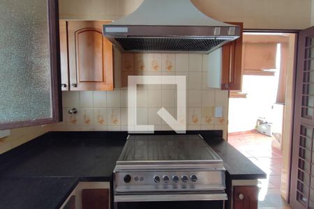 Casa de condomínio à venda com 600m², 6 quartos e 7 vagasCozinha