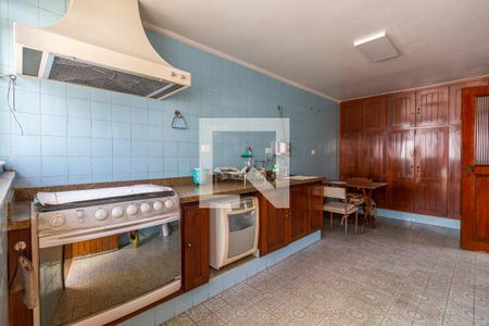 Casa para alugar com 400m², 3 quartos e 1 vagaCozinha