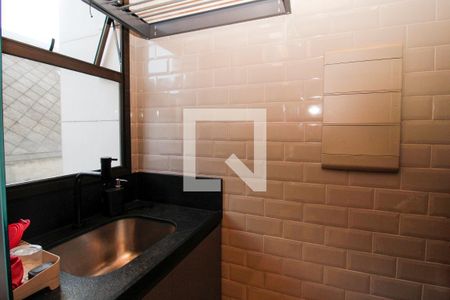 Lavabo de apartamento para alugar com 2 quartos, 74m² em Mangabeiras, Belo Horizonte