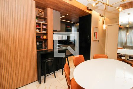 Sala de apartamento à venda com 2 quartos, 74m² em Mangabeiras, Belo Horizonte