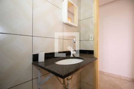 Banheiro Social de apartamento para alugar com 1 quarto, 37m² em Riacho Fundo I, Brasília