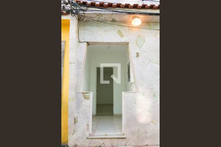 Casa à venda com 80m², 2 quartos e sem vaga Casa à venda com 80m², 2 quartos e sem vagaEsntrada