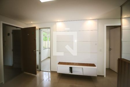 Sala de apartamento para alugar com 2 quartos, 52m² em Jardim Botânico, Brasília
