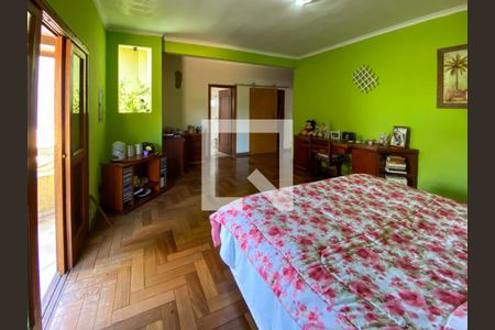 Casa à venda com 609m², 7 quartos e 6 vagas Casa à venda com 609m², 7 quartos e 6 vagasQuarto 2