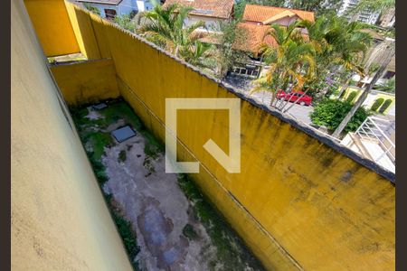 Casa à venda com 609m², 7 quartos e 6 vagas Casa à venda com 609m², 7 quartos e 6 vagasFundos