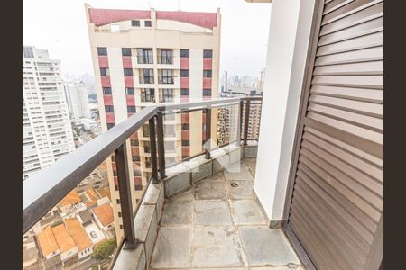 Apartamento à venda com 250m², 3 quartos e 2 vagasVaranda da Suíte 3