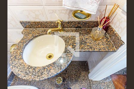 Apartamento à venda com 250m², 3 quartos e 2 vagasLavabo 1